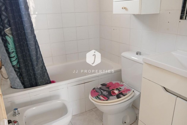 Tweedehands - duplex -
Torrevieja - Carrefour