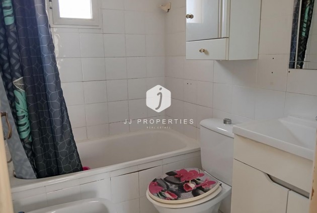 Tweedehands - duplex -
Torrevieja - Carrefour