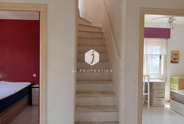 Tweedehands - duplex -
Torrevieja - Carrefour