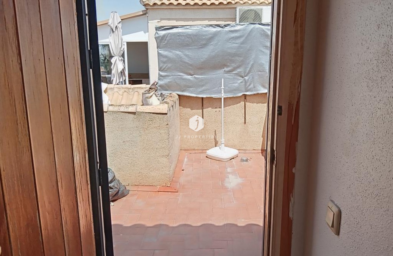 Tweedehands - duplex -
Torrevieja - Carrefour