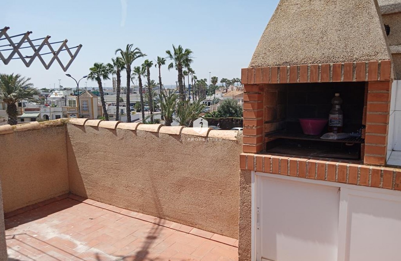 Tweedehands - duplex -
Torrevieja - Carrefour