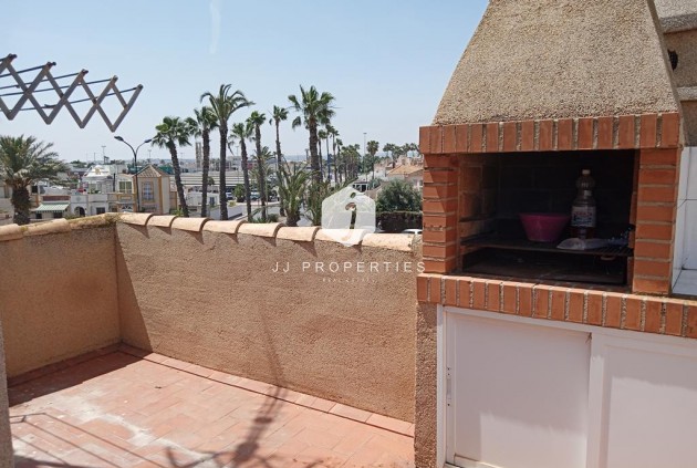 Tweedehands - duplex -
Torrevieja - Carrefour