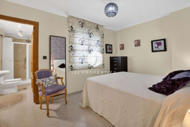 D'occasion - Appartement -
Torrevieja - Costa Blanca