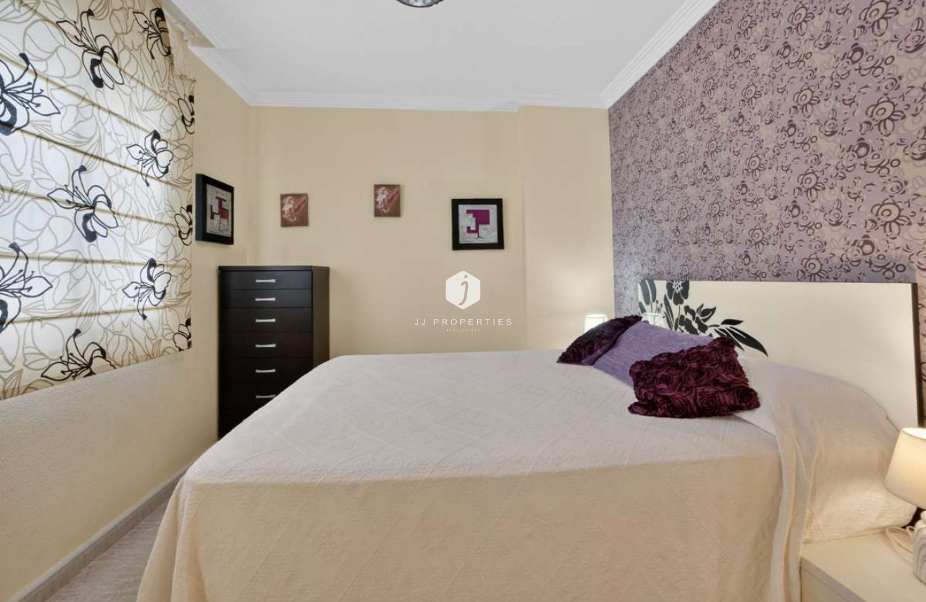 D'occasion - Appartement -
Torrevieja - Costa Blanca