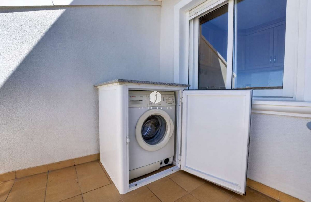 D'occasion - Appartement -
Torrevieja - Costa Blanca