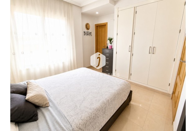 Resale - Apartment / flat -
Almoradí - Inland