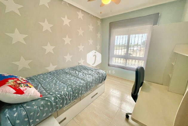 Resale - Apartment / flat -
Almoradí - Inland