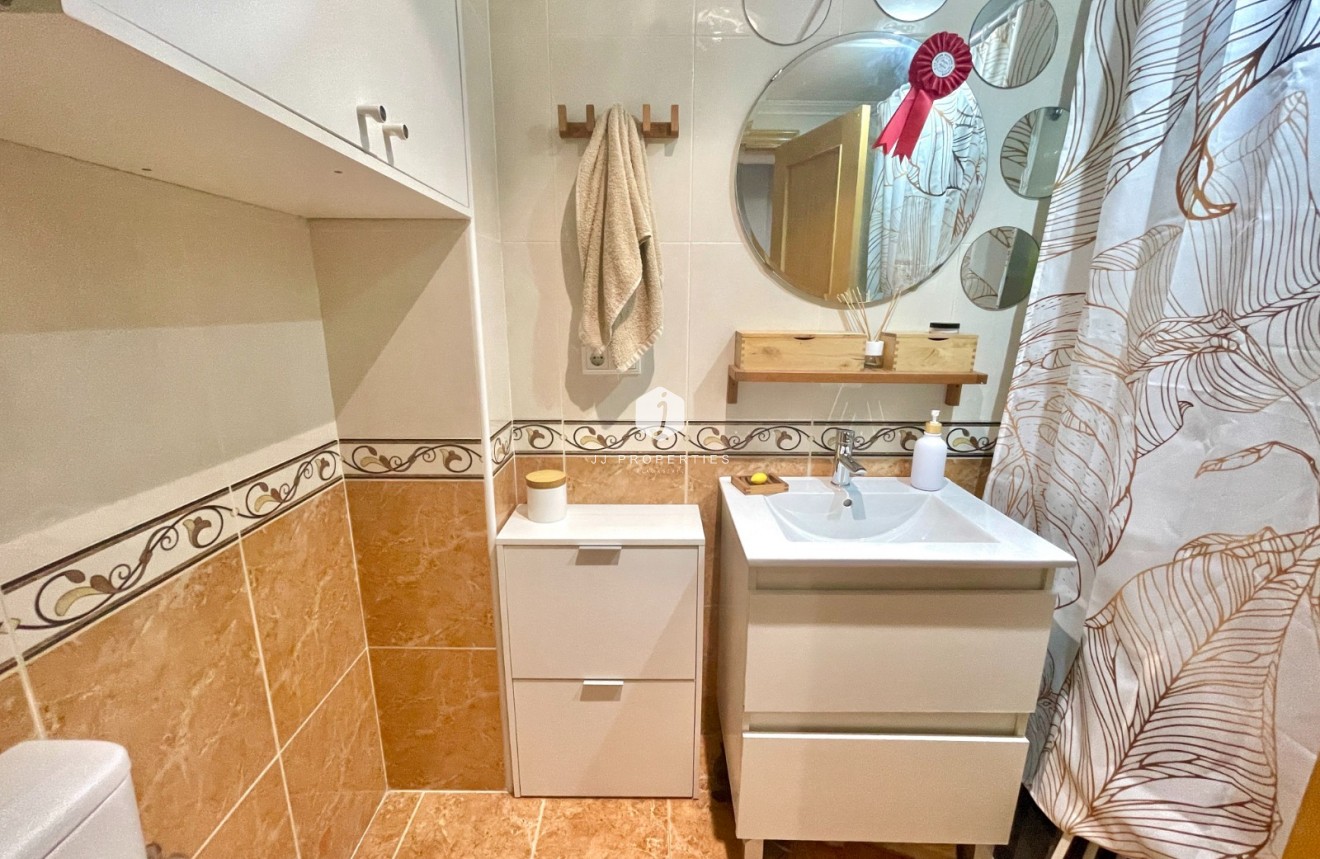 Resale - Apartment / flat -
Almoradí - Inland