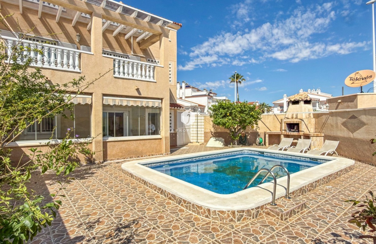 Aus zweiter Hand - Wohnung -
Orihuela Costa - Costa Blanca