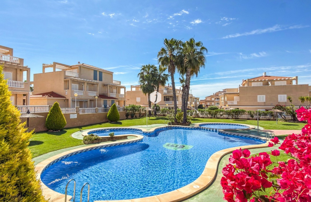 Aus zweiter Hand - Wohnung -
Orihuela Costa - Costa Blanca