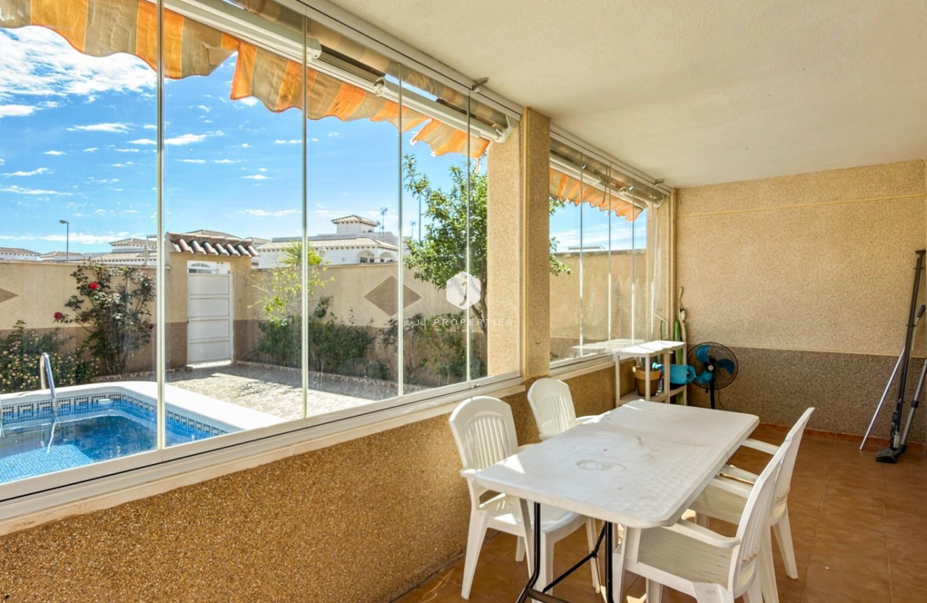 Aus zweiter Hand - Wohnung -
Orihuela Costa - Costa Blanca
