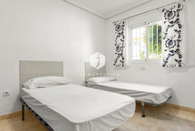 Aus zweiter Hand - Wohnung -
Orihuela Costa - Costa Blanca