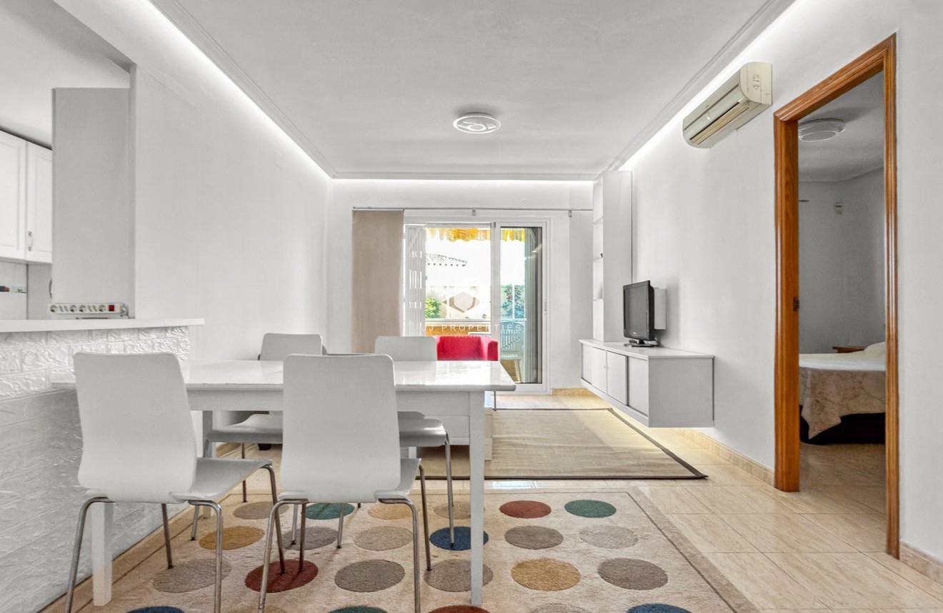 Aus zweiter Hand - Wohnung -
Orihuela Costa - Costa Blanca
