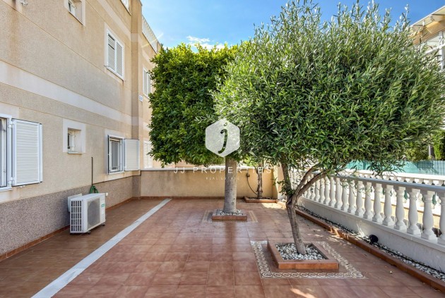 Aus zweiter Hand - Wohnung -
Orihuela Costa - Costa Blanca