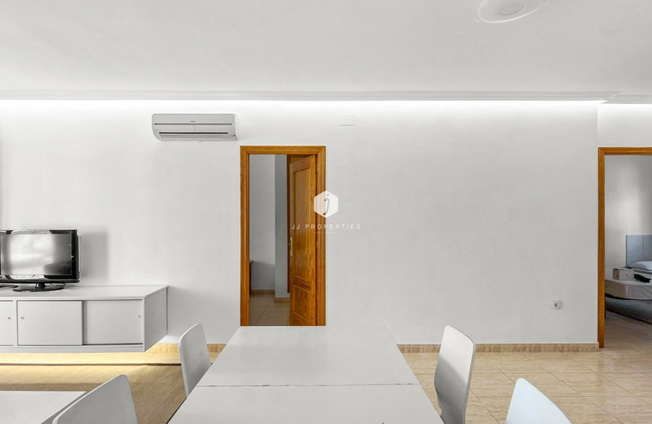 Aus zweiter Hand - Wohnung -
Orihuela Costa - Costa Blanca