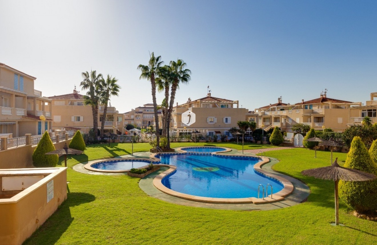 Aus zweiter Hand - Wohnung -
Orihuela Costa - Costa Blanca