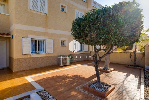 Aus zweiter Hand - Wohnung -
Orihuela Costa - Costa Blanca