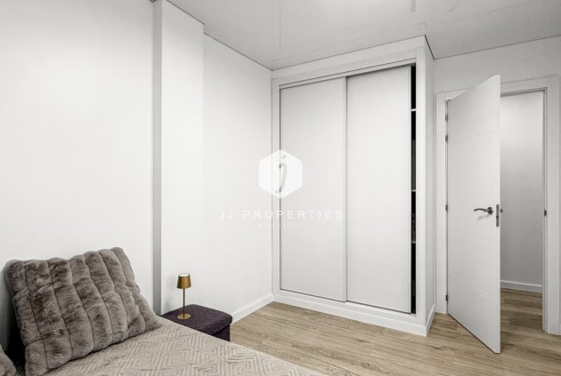 D'occasion - Appartement -
Torrevieja - Costa Blanca