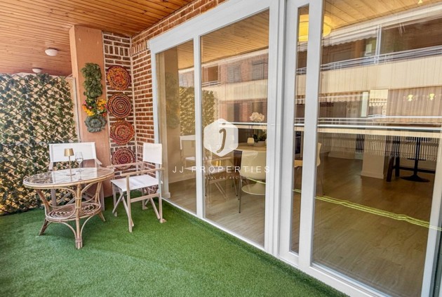 D'occasion - Appartement -
Torrevieja - Costa Blanca