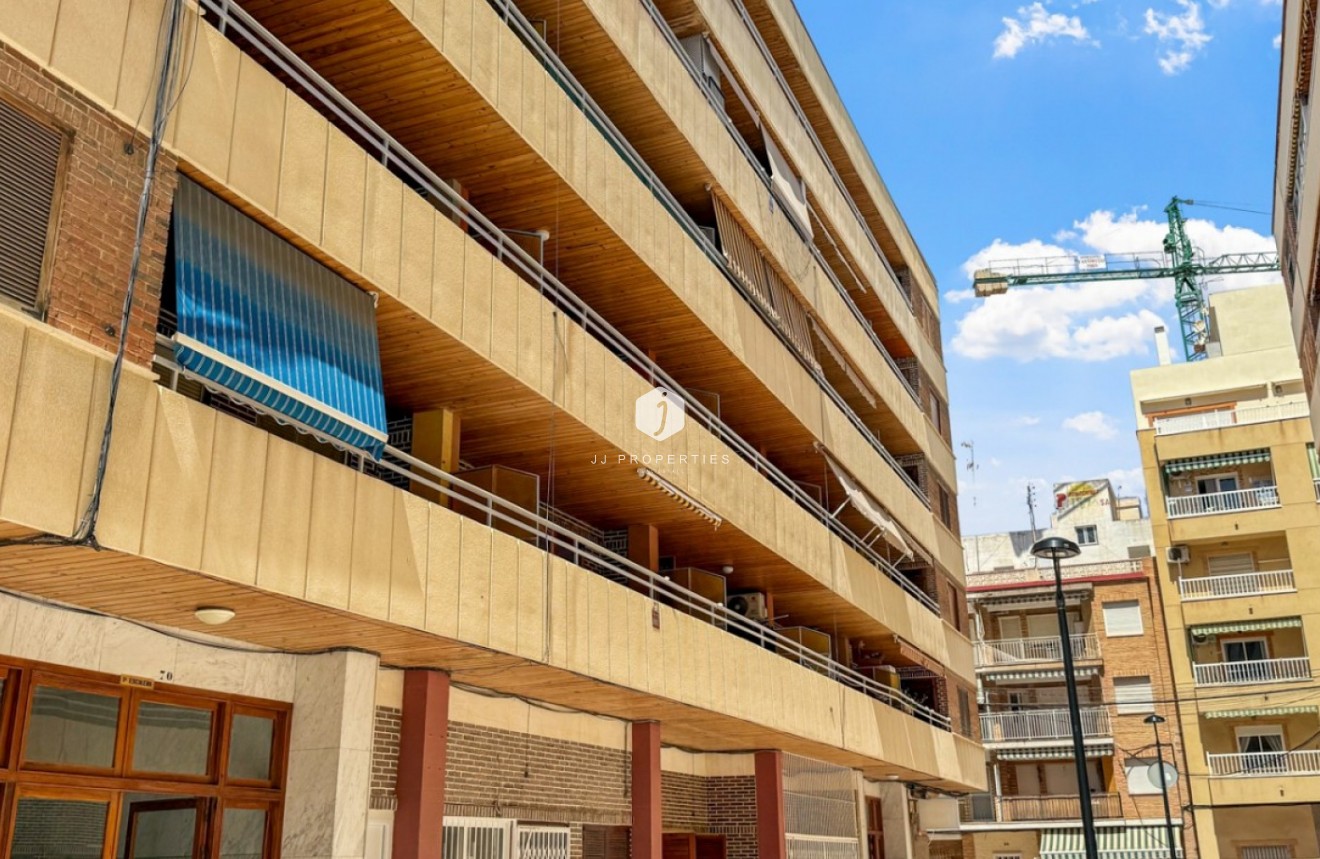 D'occasion - Appartement -
Torrevieja - Costa Blanca