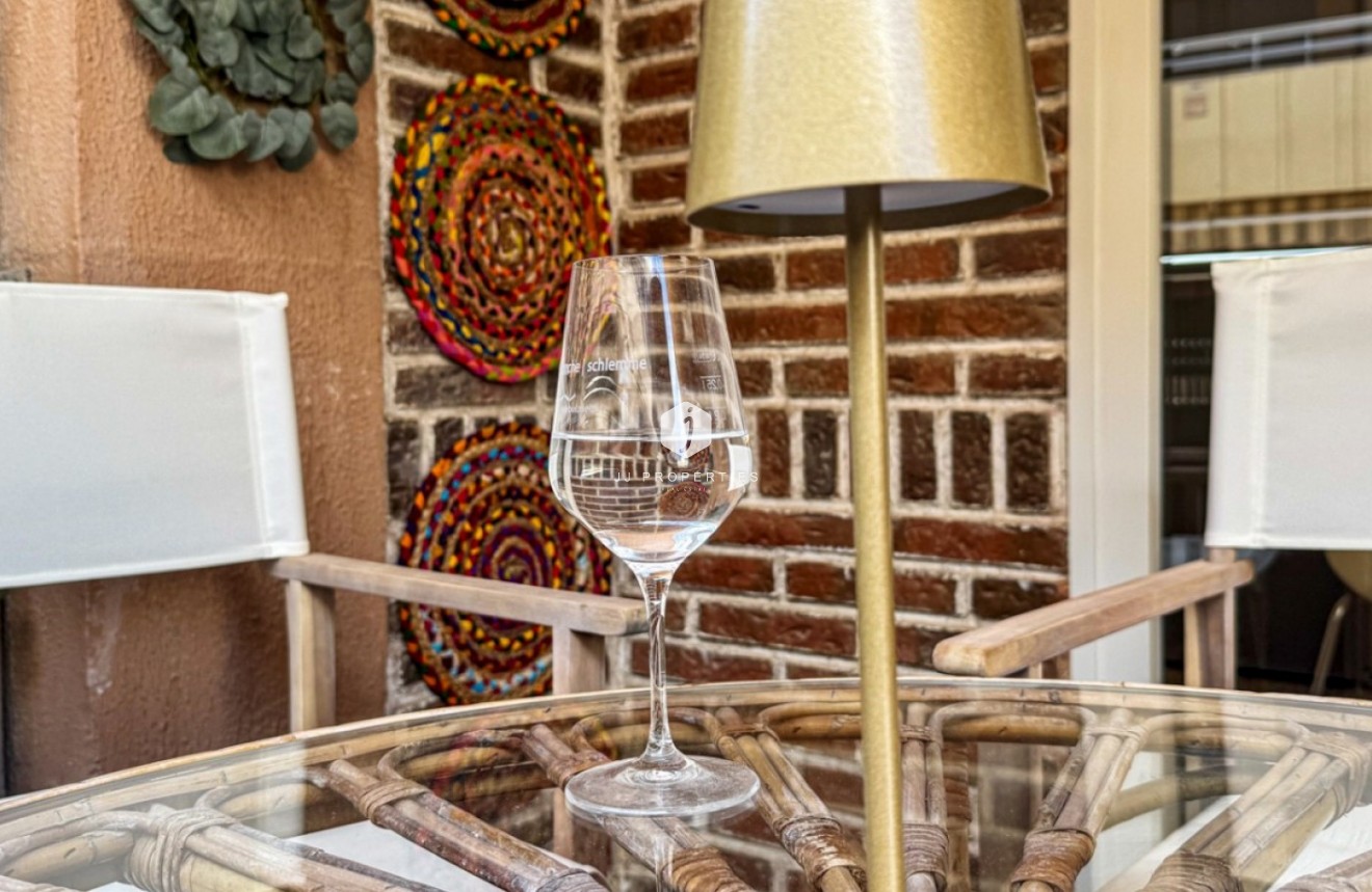 D'occasion - Appartement -
Torrevieja - Costa Blanca