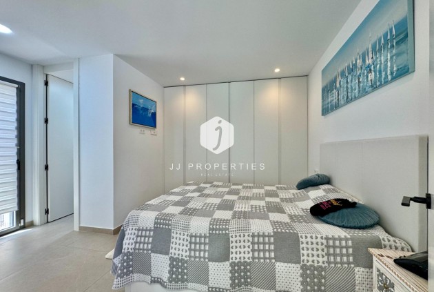 Resale - Villa -
San Miguel de Salinas - Blue Lagoon - Galán