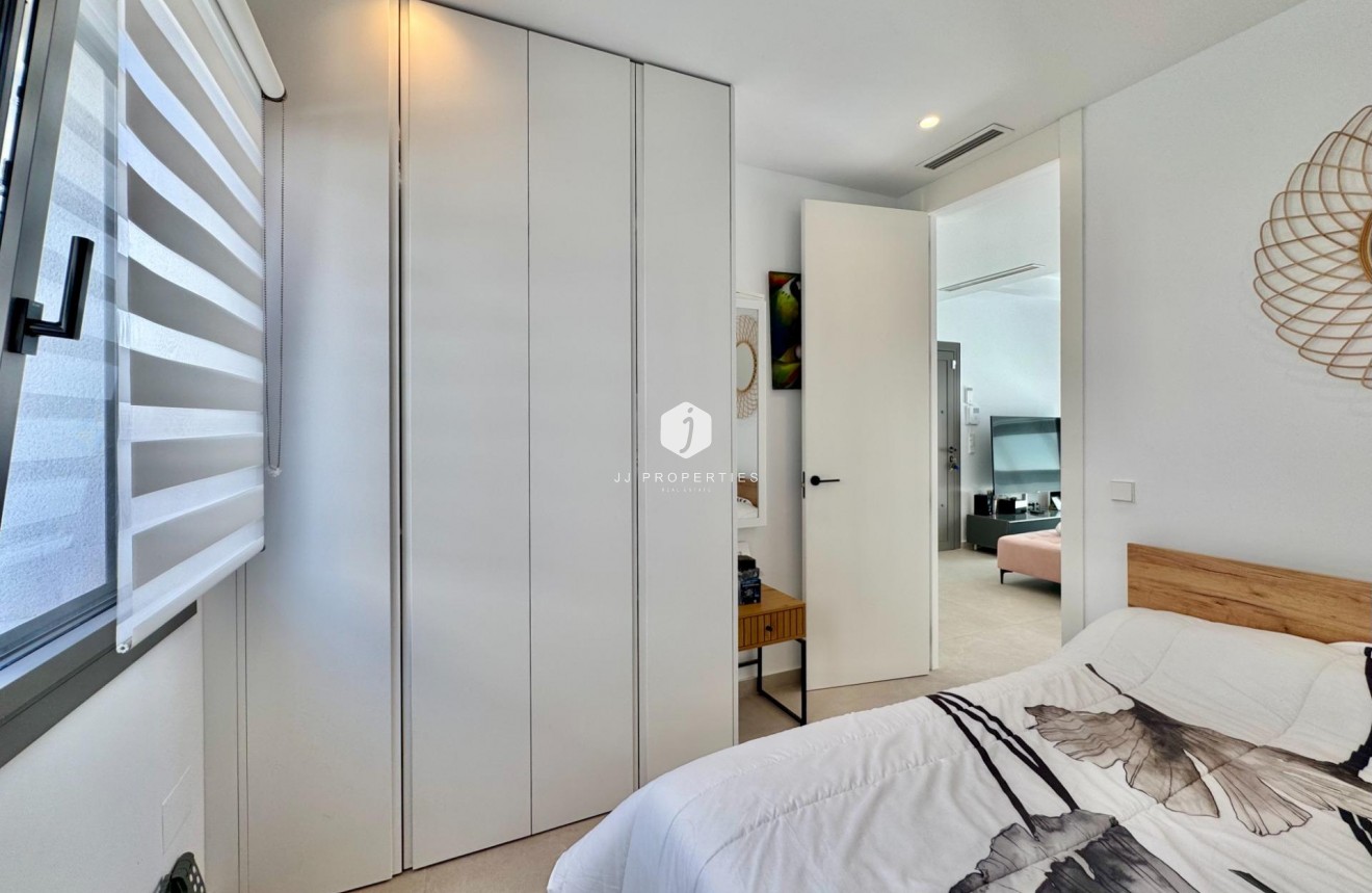 Resale - Villa -
San Miguel de Salinas - Blue Lagoon - Galán
