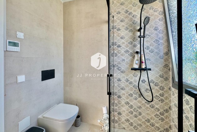 Resale - Villa -
San Miguel de Salinas - Blue Lagoon - Galán