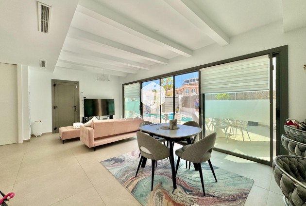 Resale - Villa -
San Miguel de Salinas - Blue Lagoon - Galán