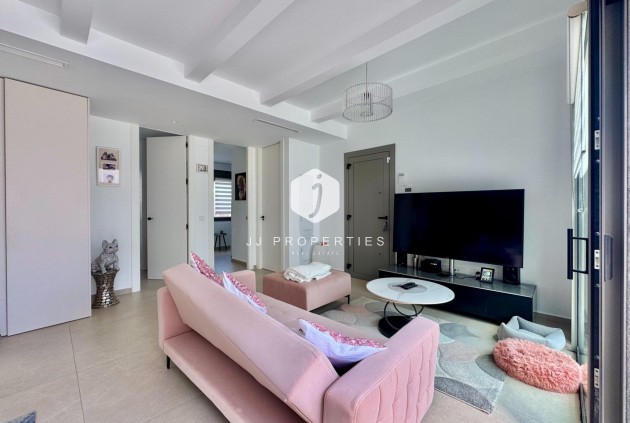 Resale - Villa -
San Miguel de Salinas - Blue Lagoon - Galán