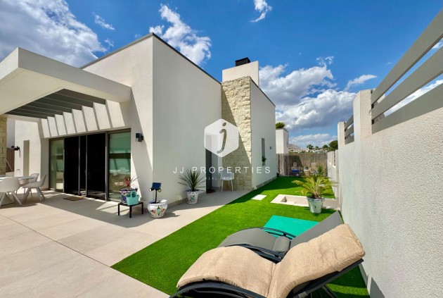 Resale - Villa -
San Miguel de Salinas - Blue Lagoon - Galán