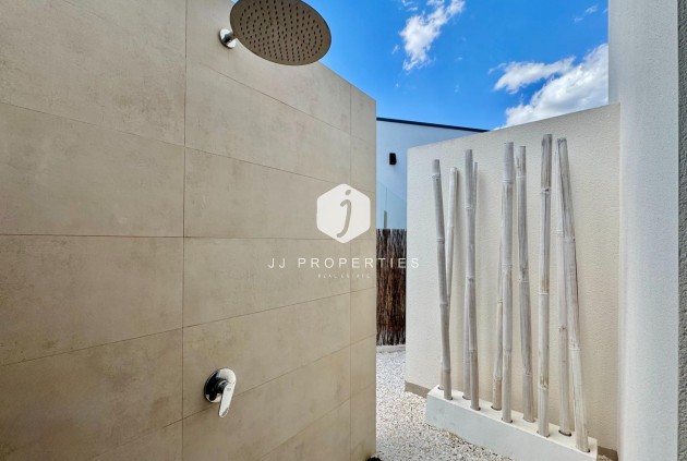 Resale - Villa -
San Miguel de Salinas - Blue Lagoon - Galán