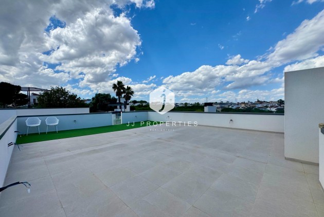 Resale - Villa -
San Miguel de Salinas - Blue Lagoon - Galán