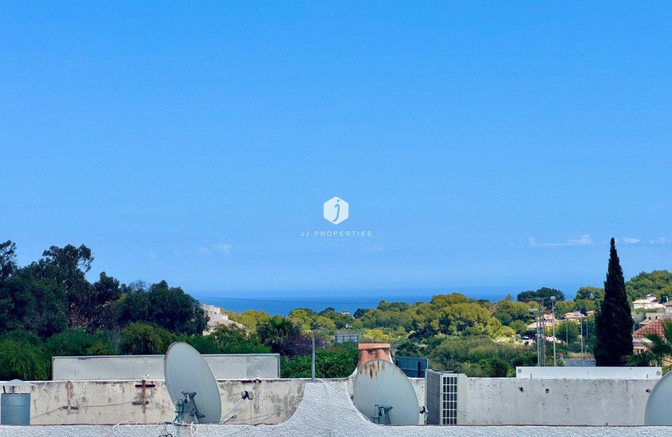 Resale - Villa -
San Miguel de Salinas - Blue Lagoon - Galán