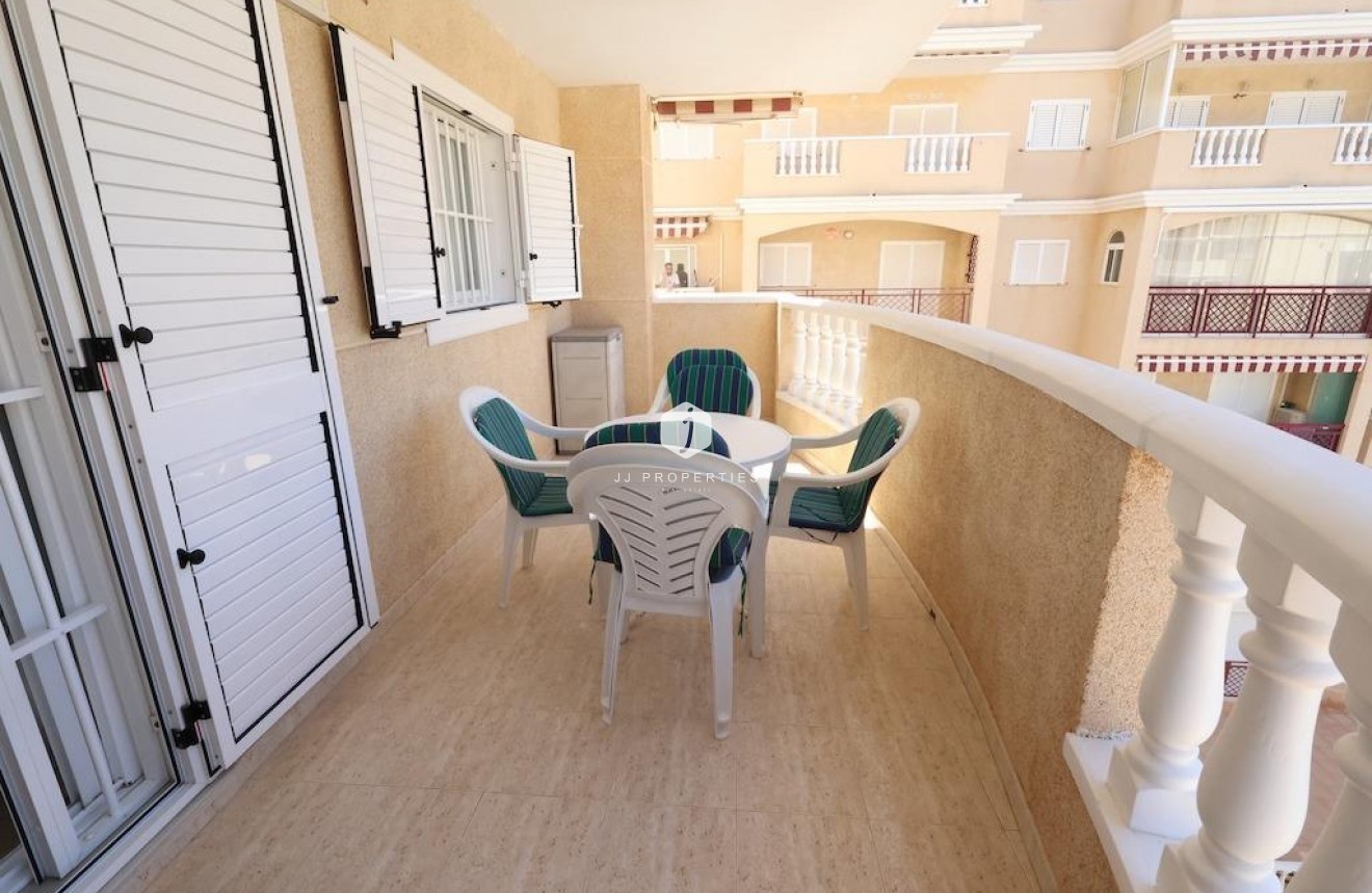 Tweedehands - Appartement / flat -
Torrevieja - Costa Blanca