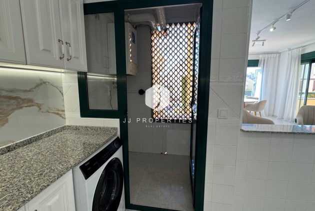 Tweedehands - Appartement / flat -
Orihuela Costa - Villamartín-las Filipinas