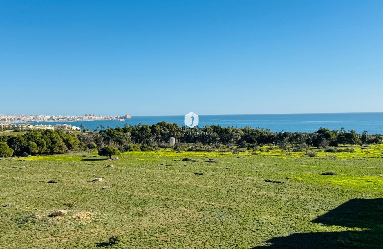 Resale - Penthouse -
Torrevieja - Punta prima