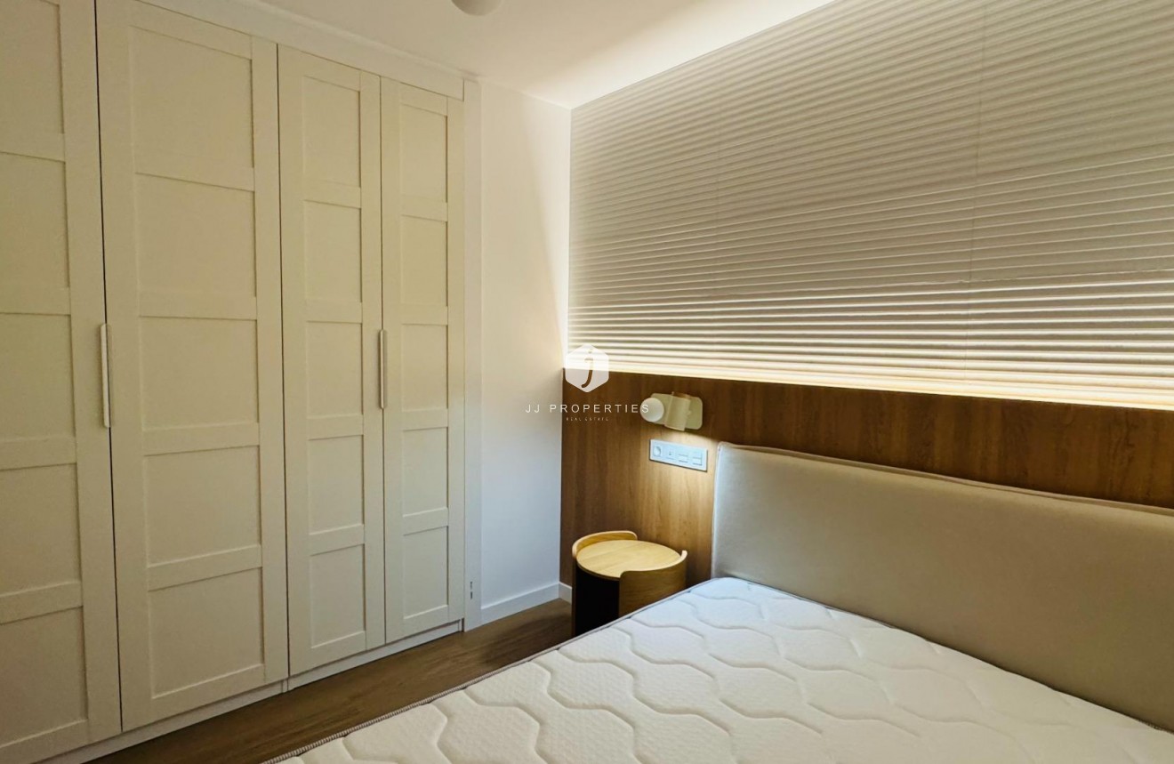 Resale - Penthouse -
Torrevieja - Punta prima