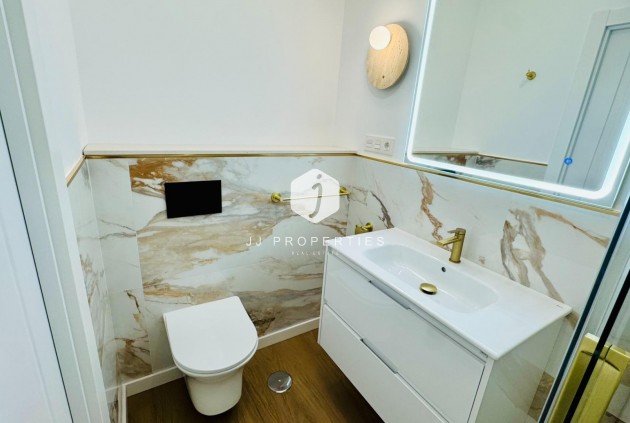 Resale - Penthouse -
Torrevieja - Punta prima
