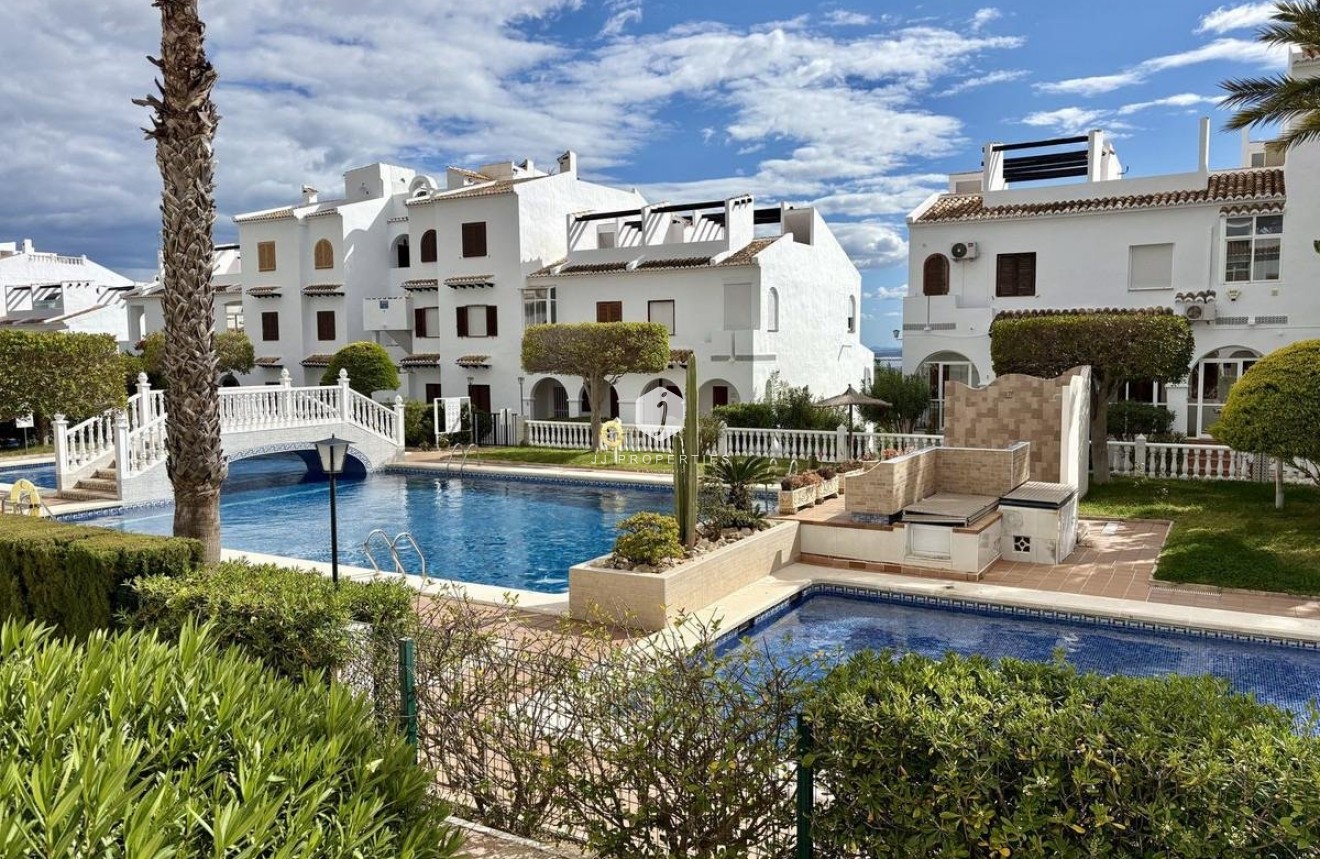Segunda mano - Chalet -
Ciudad Quesada - Costa Blanca