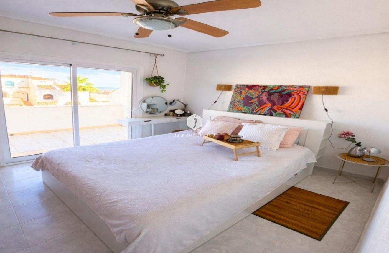 Segunda mano - Chalet -
Ciudad Quesada - Costa Blanca