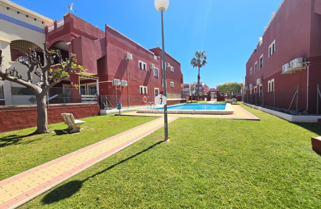 D'occasion - Appartement -
Orihuela Costa - Costa Blanca