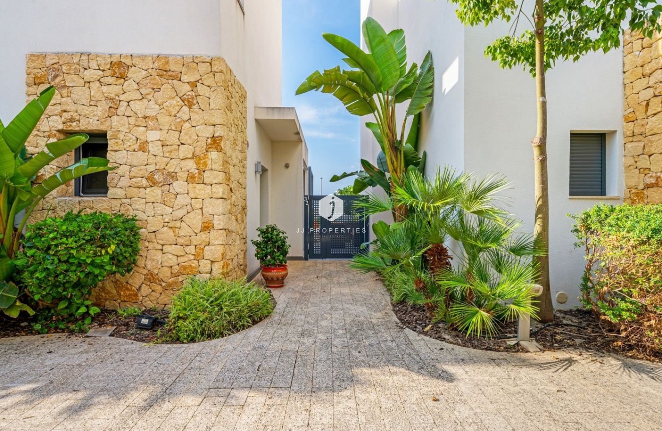 Resale - Villa -
Ciudad Quesada - Costa Blanca