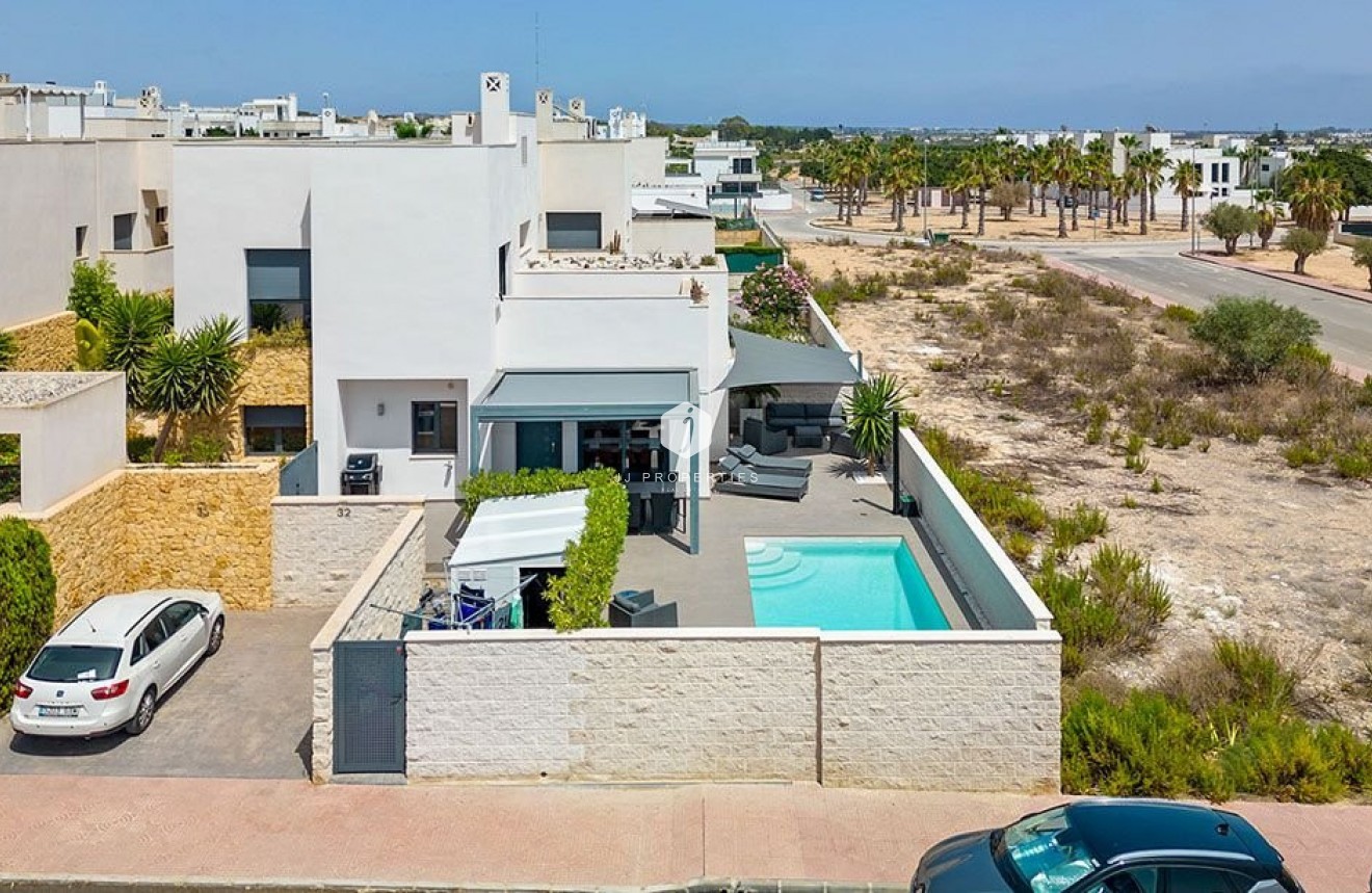 Resale - Villa -
Ciudad Quesada - Costa Blanca