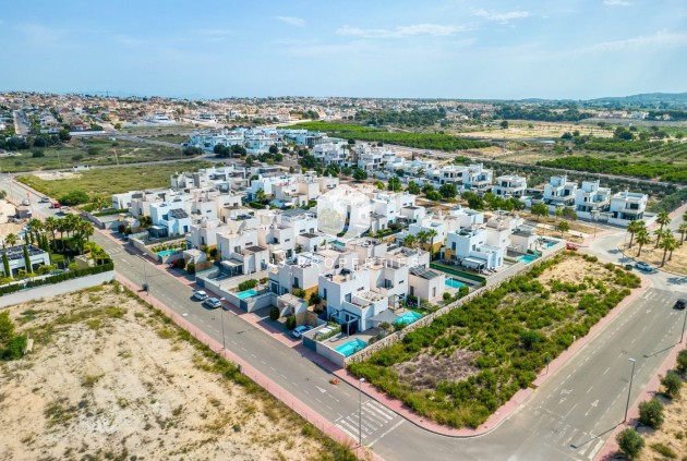 Resale - Villa -
Ciudad Quesada - Costa Blanca