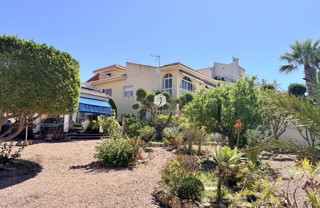 Resale - Villa -
Ciudad Quesada - Costa Blanca
