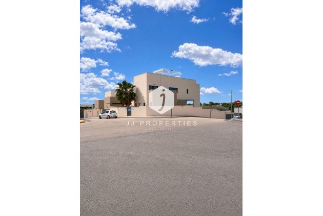 Resale - Villa -
Benijofar - Costa Blanca