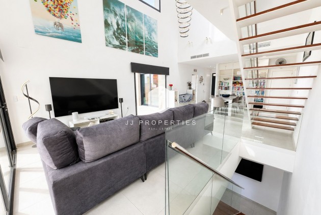 Resale - Villa -
Benijofar - Costa Blanca