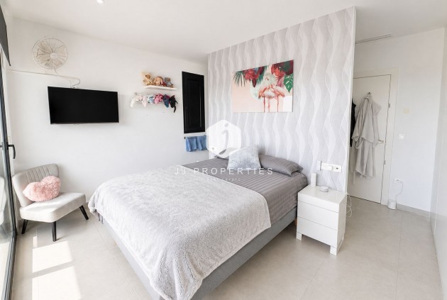 Resale - Villa -
Benijofar - Costa Blanca