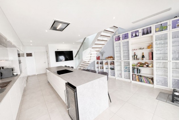 Resale - Villa -
Benijofar - Costa Blanca